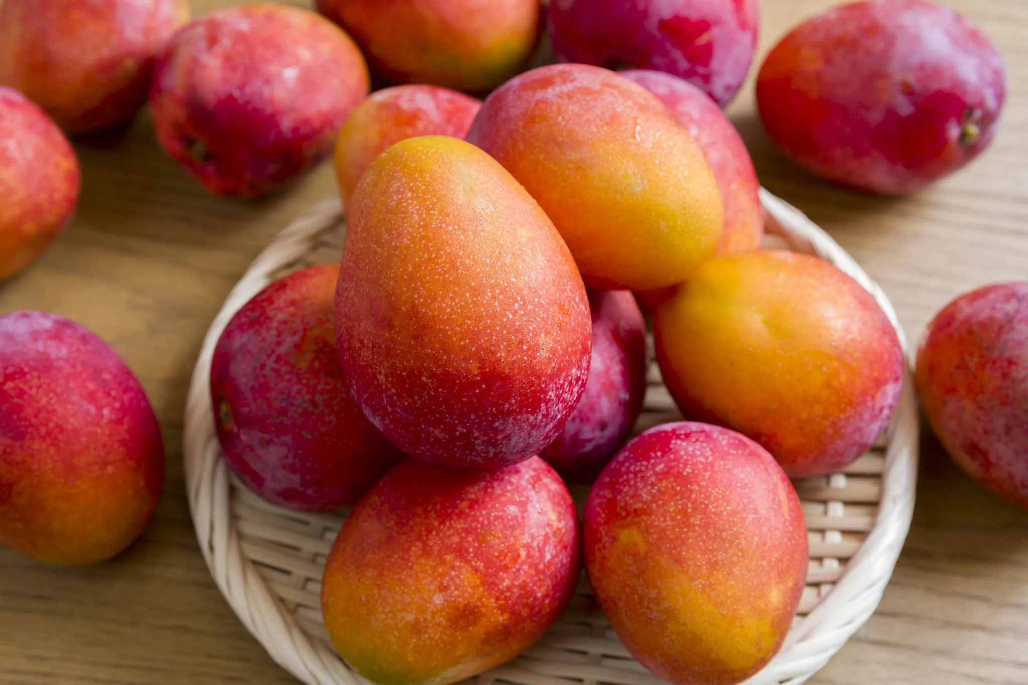 خدمات پخش میوه عمده در تهران برای شرکت‌ها، تالارها و فروشگاه‌ها